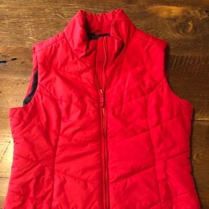 Lightweight puffer vest